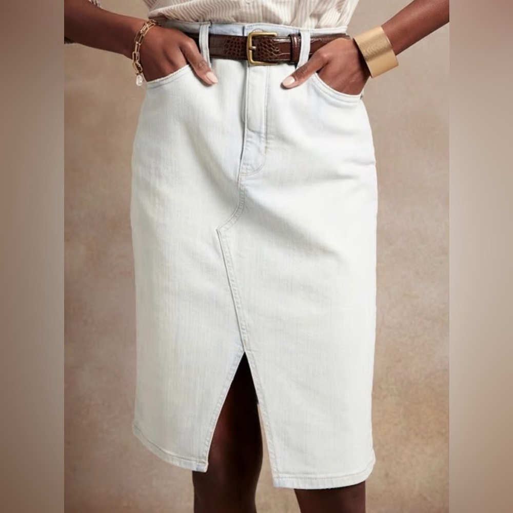 Banana Republic Light Blue Denim Skirt Size 0